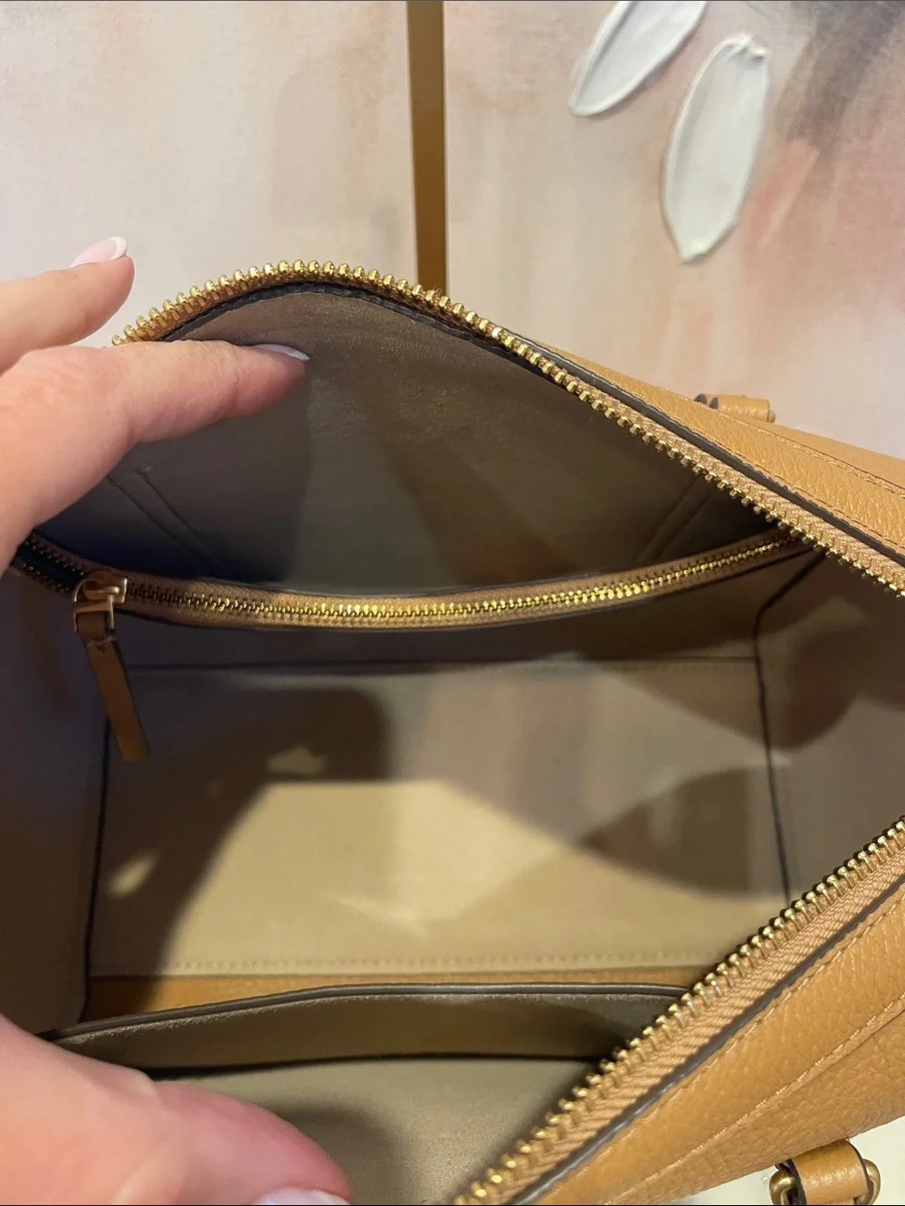 NWT Tory Burch Thea Pebbled Leather Satchel with Tassels - Picture 7 of 8